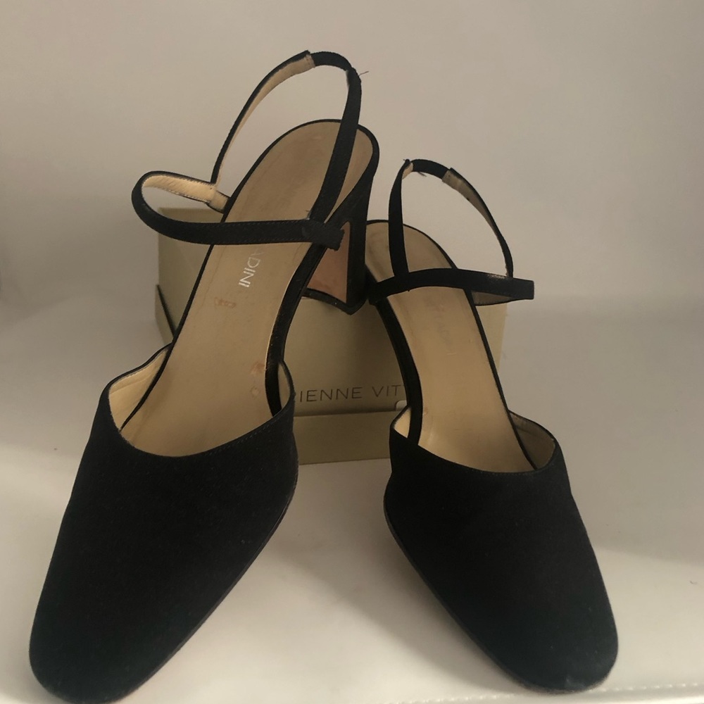 Adrienne Vittadini Bizza Black Heel Woman’s 9N